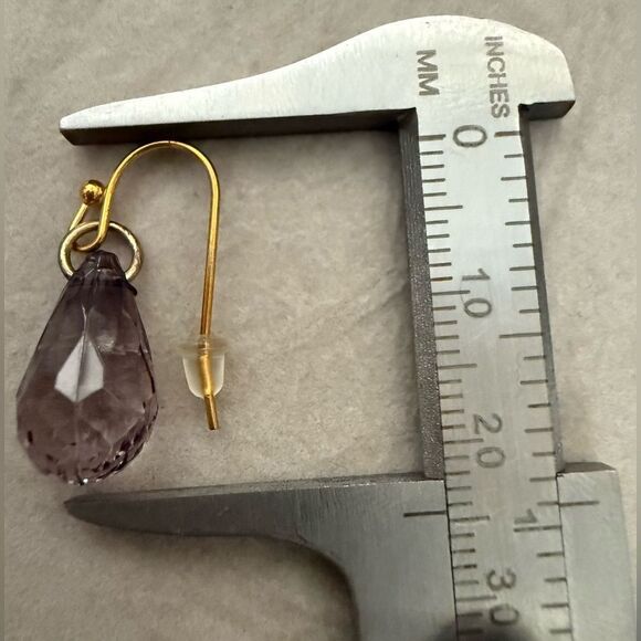 Faceted Teardrop Glass Earrings with Gold Tone Hooks – Lightweight & Elegant - Picture 6 of 17